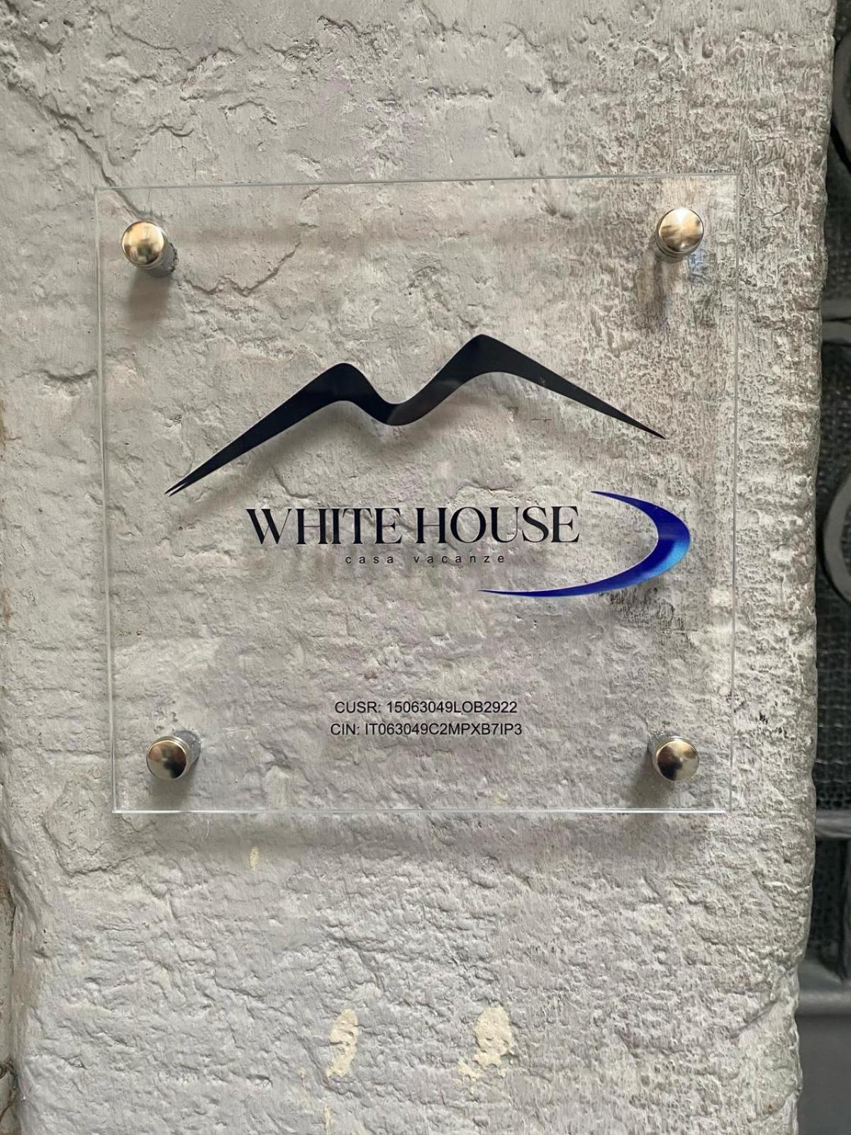 Holiday home White House